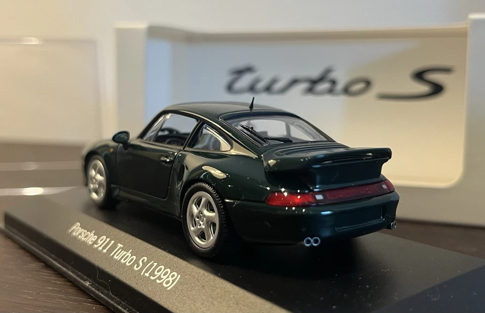 Porsche 911 Turbo S 993 Minichamps  1 43 Dark Green! Very Rare! - Immagine 2 di 4