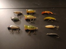 Lot of 10 Vintage Fishing Lures Heddon, River Runts, Hula Poppers, Little Jewel=