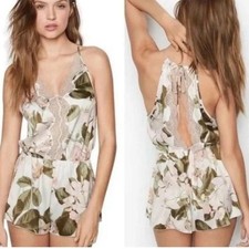Lingerie Victoria's Secret Here Comes The Bride Floral Lace Romper White Pink XS