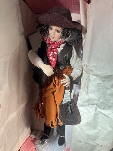 🤠✨ Paradise Galleries “Dusty” -Women of the Old West –Musical Porcelain Doll ✨