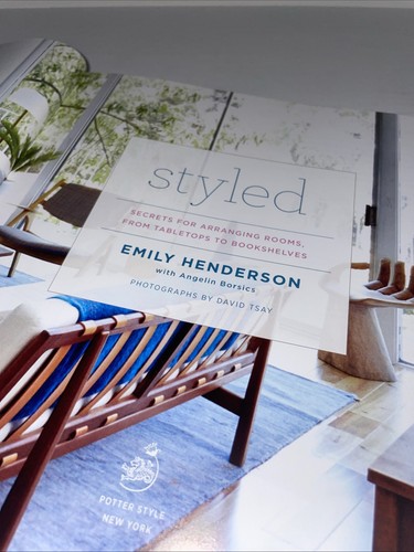 Styled: Secrets for Arranging Rooms, From Tabletops to Bookshelves - Picture 6 of 6