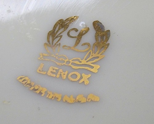 Vtg Flower Signed Lenox 3” Pedestal Candy Dish 6” Diameter With 24kt Gold Trim - Picture 3 of 3