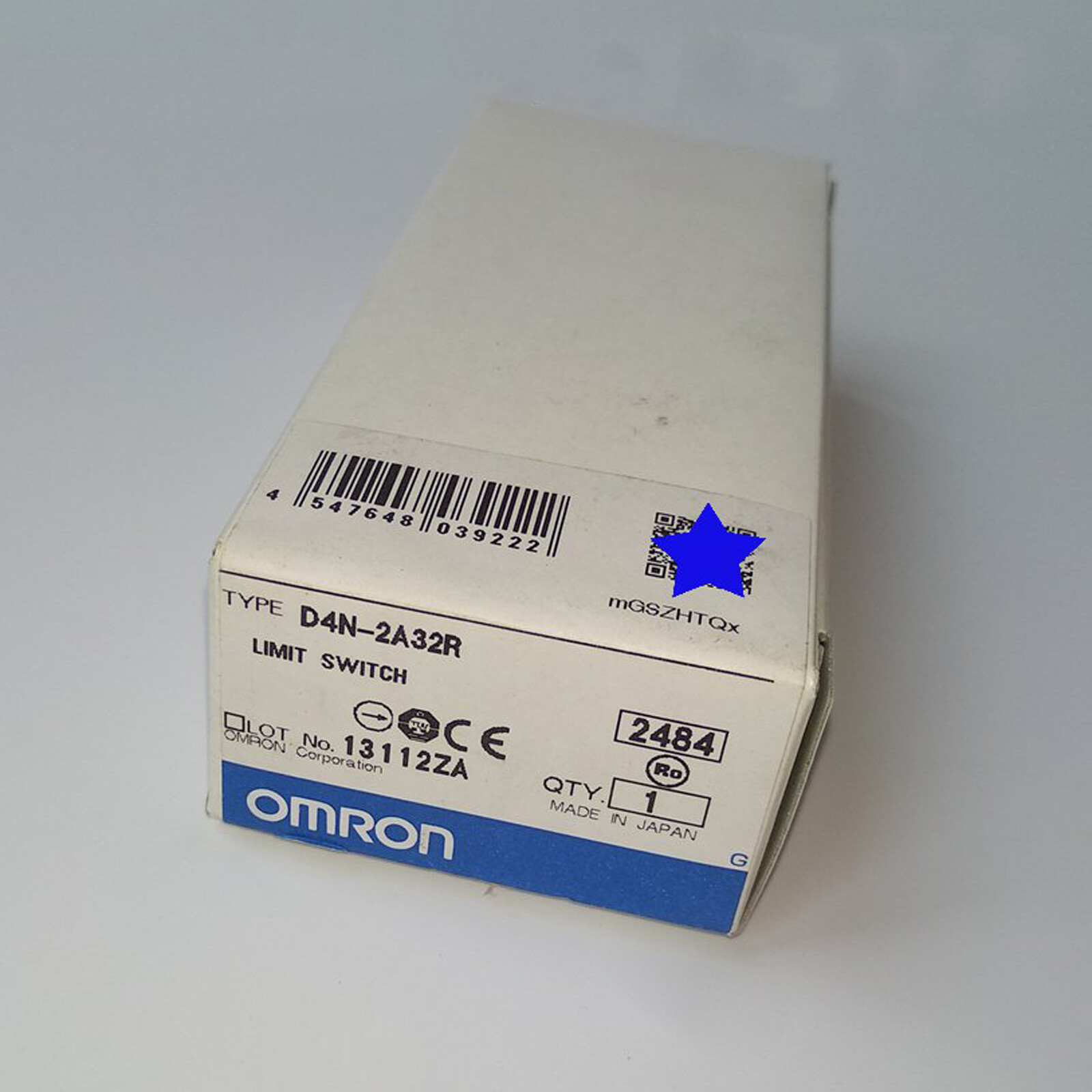 Omron D4N-2A32R Limit Switch D4N2A32R Fast Shipping New 1pcs