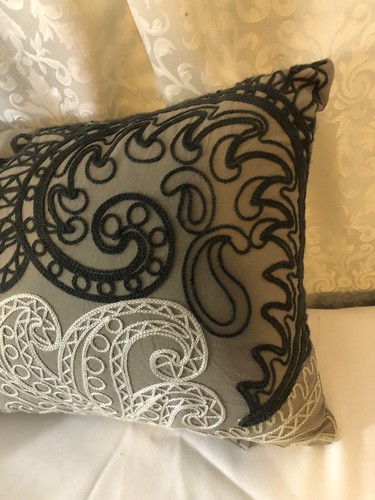 INK+IVY Kiran Embroidered Lumbar Pillow - Picture 2 of 5