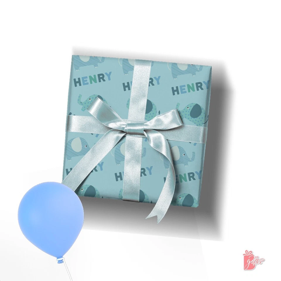 Papel de envolver regalo personalizado con malla de nombre de patrones de animales en color pastel Foto 2 de 4