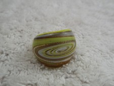 Gold White Green Swirl Glass Ring Size 7 J21