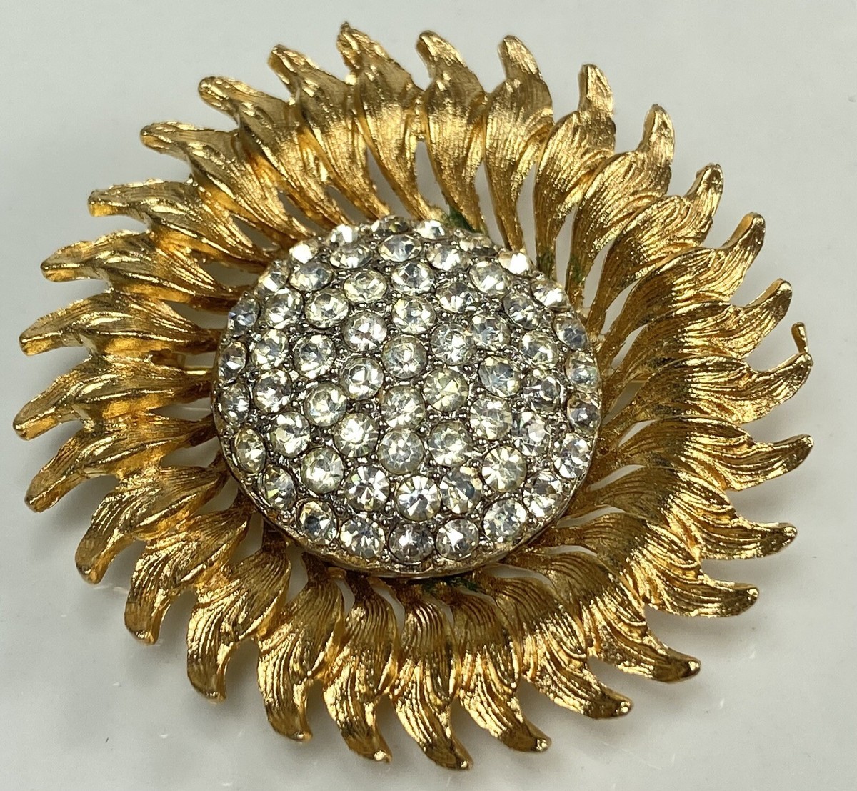 HAR GOLDTONE CLEAR CRYSTAL SUNFLOWER BROOCH (K725) | eBay