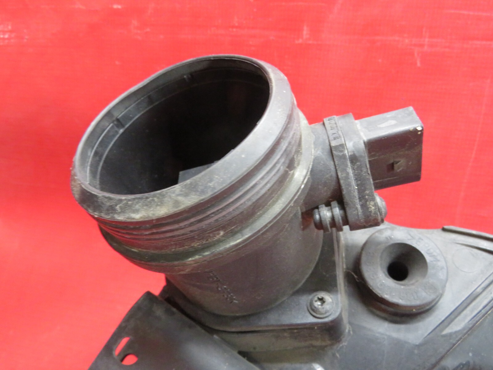 2006 BENTLEY FLYING SPUR BOTTOM LEFT SIDE INTAKE BOX