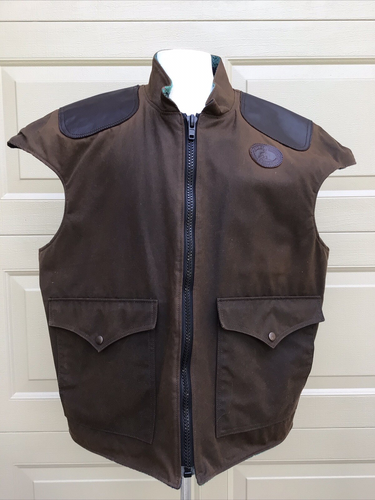 CIRCLE M NEW ZEALAND OILSKIN RIGGER VEST BROWN SIZE… Gem