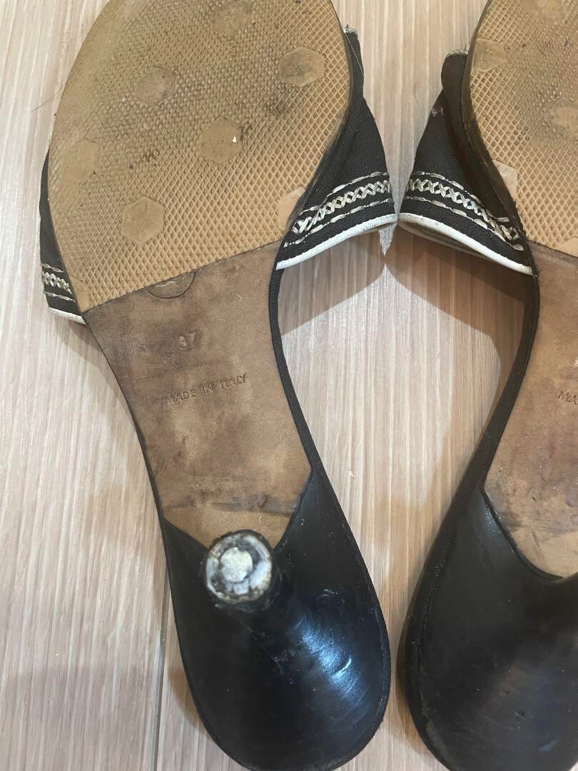 CHANEL 黒 ミュール ロゴ入り CHANEL PVC Lambskin Logo Mules 39.5 Black 380817 | FASHIONPHILE