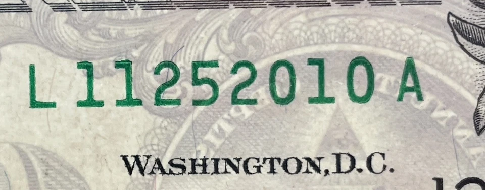 November 25 2010 BIRTHDAY 🎂 NOTE UNCIRCULATED GEMS 💎 Sealed BEP Bricks 🧱 $1 - Image 2 of 4