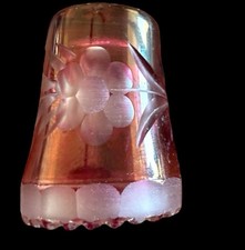 Vintage CRANBERRY GLASS “ETCHED FLOWER” THIMBLE Hobbnails Edge Western Germany