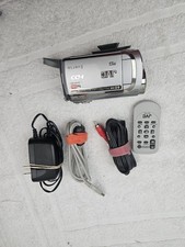 JVC EVERIO 60GB GZ-MG630SU CAMCORDER  WITH CABLES AND REMOTE  WORKING