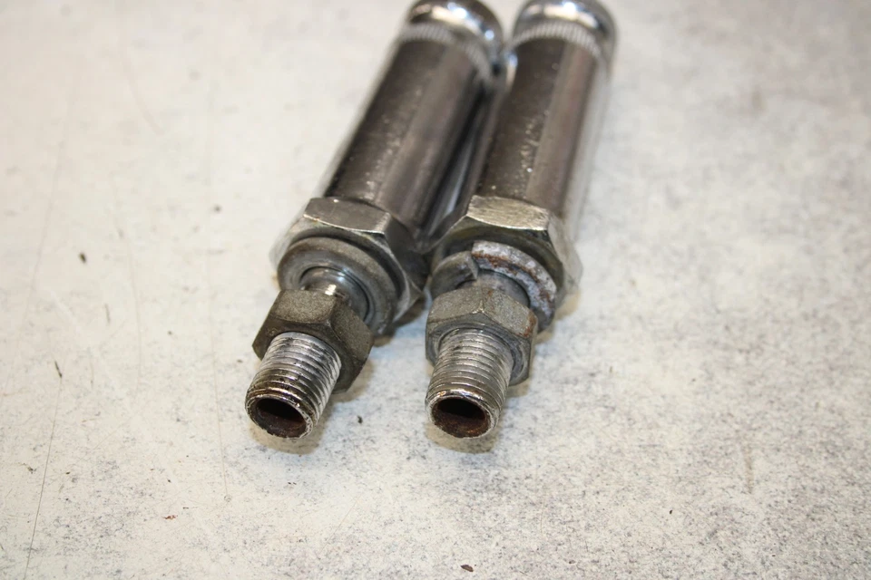 Honda CB750K 750 1976 cuatro intermitentes delanteros izquierdo derecho potencia K15-3421 ABW Foto 2 de 3