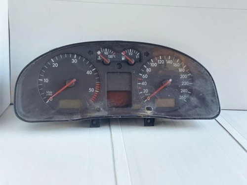 VW PASSAT B5 3B2 Kombiinstrument 3B0920822A 1.90 Diesel 85kw 1998 31444761