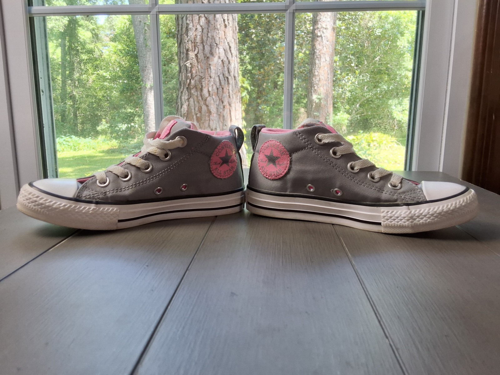 Converse All Star Hi Top YOUTH Size 13 Silver Pink Chuck Taylor Sneaker Clean