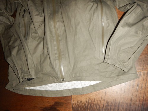 Patagonia MARS Spraymaster Waterproof Windproof Jacket Alpha Green LARGE - Picture 3 of 6
