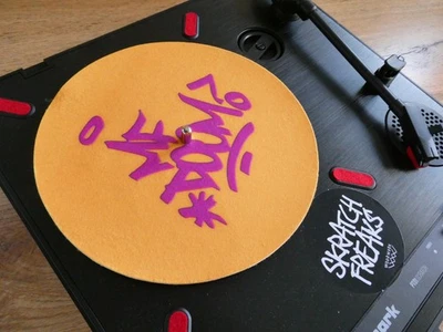 DIGGIN CRATES MF Doom 7" Turntable Slipmat Vinyl Record DJ Masked Supervillain Portablist