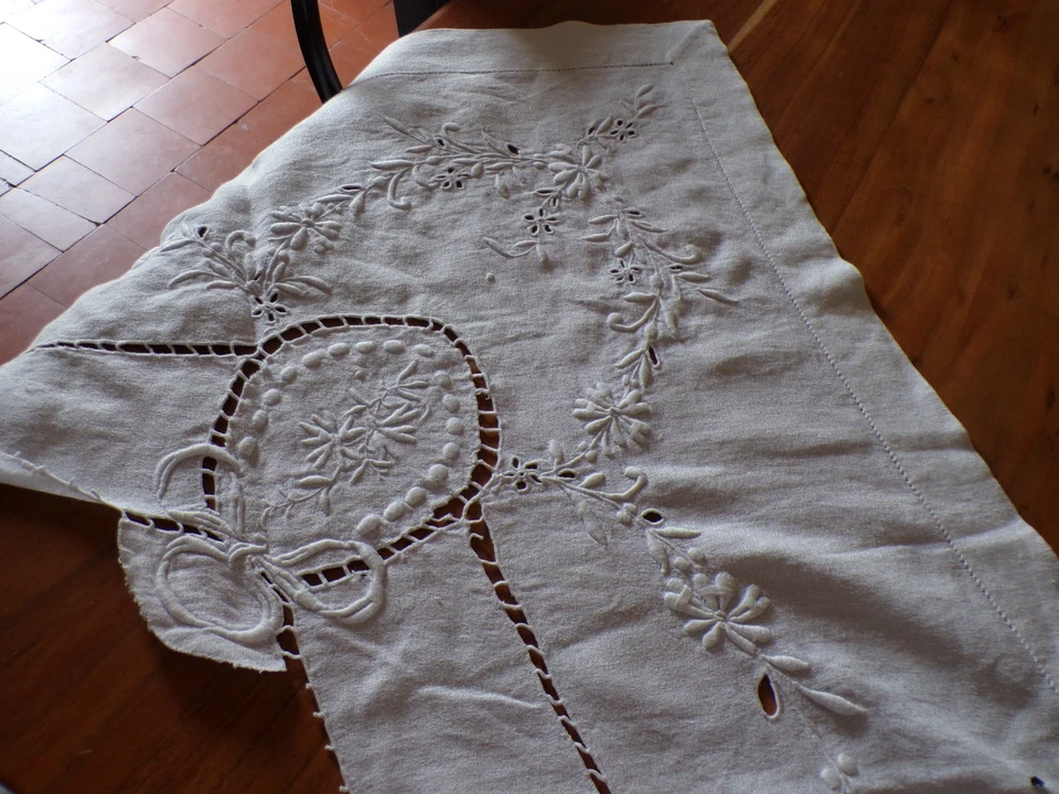 Linge ancien Tour de nappe en lin brodé de fleurs et de jours   ( ref 46 ) - Photo 3/4