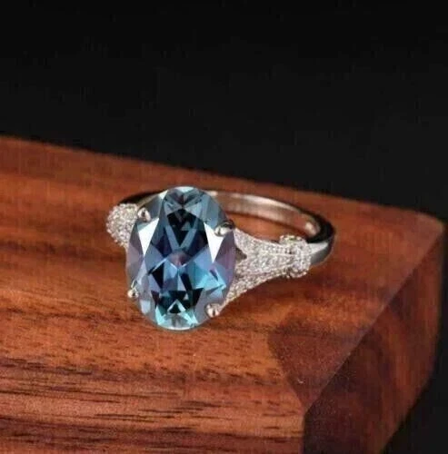 3.0 克拉椭圆形实验室制作亚历山大石女式订婚 14K 白金饰面戒指 — 第 4/4 张图片