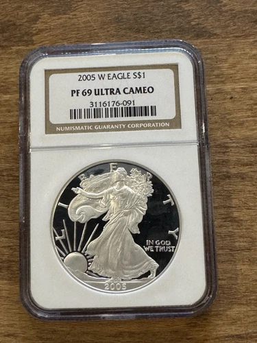 2005-W Dollar Silver Eagle Dollar Proof NGC PF69 ULTRA CAMEO, .999 Fine Silver