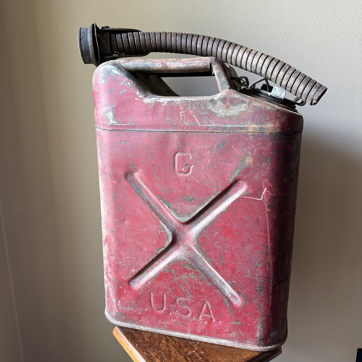 Vintage RUDY JERRY CAN GAS 5L RED w/ FLEX SPOUT and LID 20-5-45