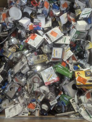 10 Lbs Bulk Assorted Plumbing, Faucets, Diverters, Drains, Stoppers, Hoses Etc.