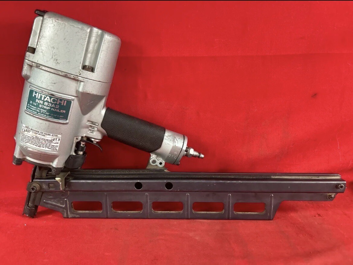 Hitachi Model NR83A2 31/4" Round Head Strip Framing Nailer (Made in