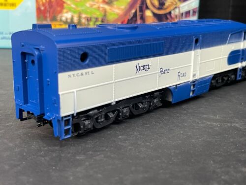 Athearn Trains Nickel Plate Road ALCO PA-I HO Diesel Locomotive Passenger - Picture 11 of 17