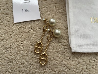 Dior Tri CD Ohrringe mit Anhänger