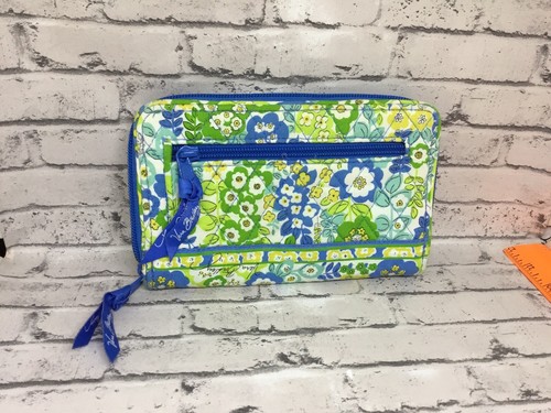 Vera Bradley Turn Lock Wallet Blues And Greens And Yellow Gently Used - Picture 3 of 6