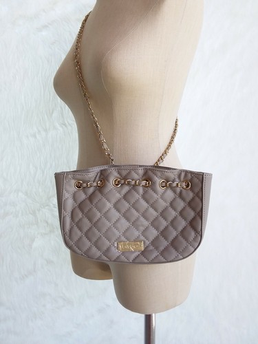 bebe Chelsea Crossbody Handbag Hobo Quilted Chain Pouch Purse Grey RGT ๐น - Picture 2 of 8