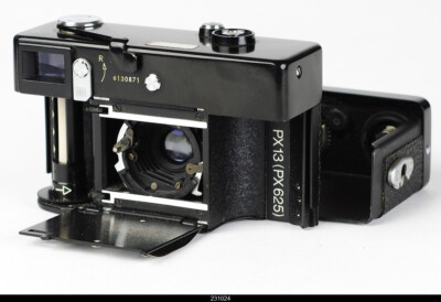 フィルムカメラ Rollei 35 Schneider S-Xenar 40mm F3.5 Black Rollei 35 With Lens Schneider S-Xenar 3,5/40mm With Case