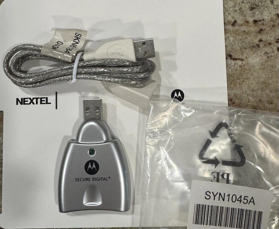 Motorola Syn114A Lector de Tarjetas SD Digital USB Seguro Foto 2 de 4