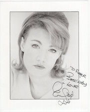 Emily Lloyd Signed 8 x 10 Photo / Autographed Actress Wish You Were Here