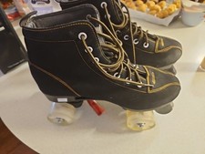 Wsjyp Quad Roller Skates Suede Upper And Light Up Wheels.