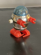 Vintage 1978 Tomy Wind-up Robot Walking Toy 1.75"