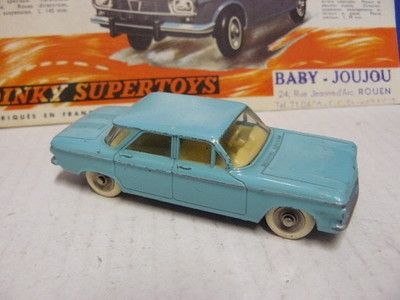 Dinky Toys Chevrolet Corvair N°552 – Miniature Ancienne Très Bon état – Collection