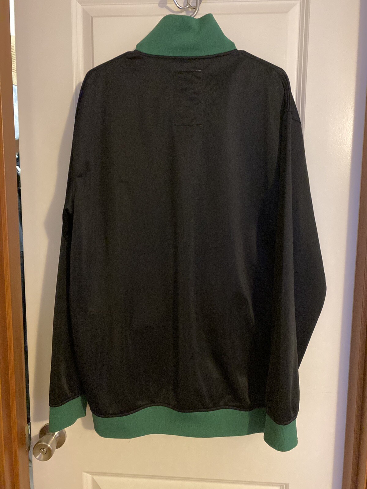 echo track jacket - image 2