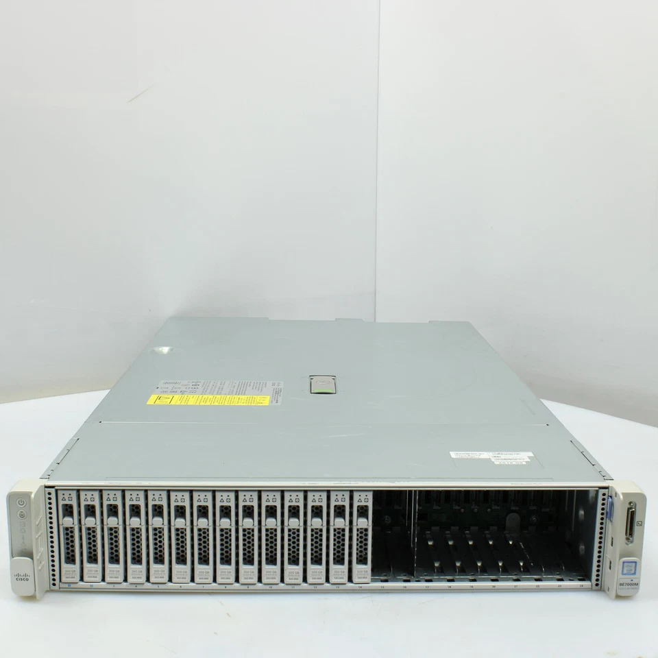Cisco UCS-C240-M5 24 bahías 2,5" Xeon Gold 6132 96 GB de RAM sin unidades/servidor de sistema operativo Foto 2 de 4