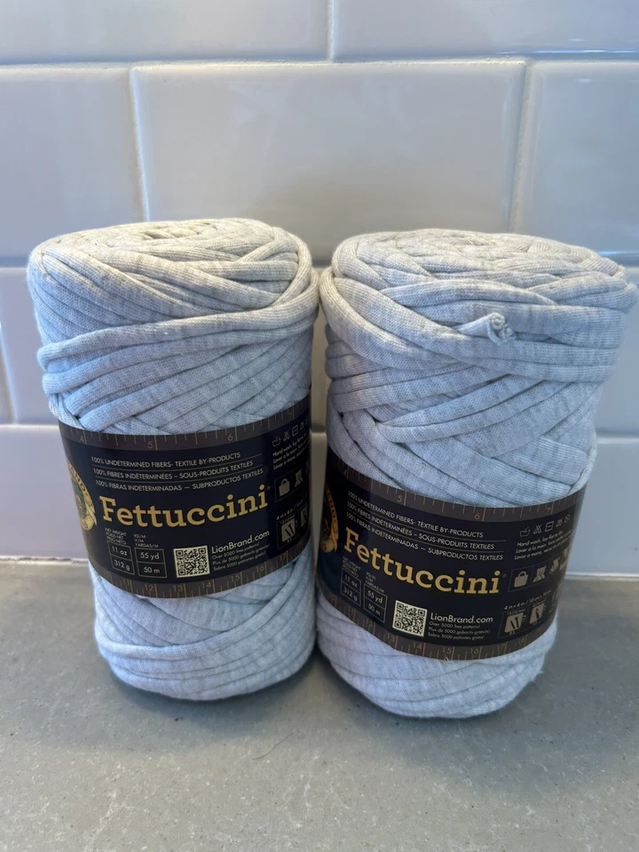 NEW 55 Yards Bulky Cotton T-Shirt Yarn DIY Fettuccini #752 Knit Crochet 11 Oz - Image 4 of 4