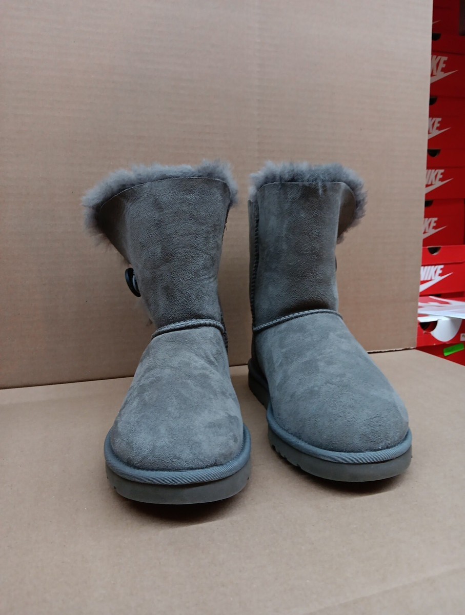 UGG Bailey Button II Grey Boots Womens Size 8, 5803 | eBay