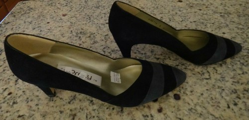 NEU 8N Proxy elegante schwarz/graue Wildleder-Pumps mit 3,3/4"-Absatz