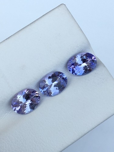 Tanzanite our special loupe clean top quality oval 3 piece 2.95 carat good color - Picture 4 of 6