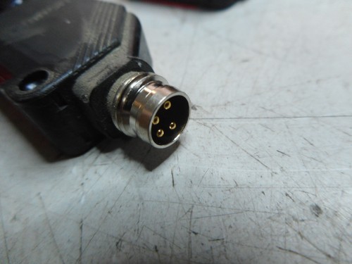 Omron Retro-reflective Photoelectric Sensor -- Qty of 4 -- E3Z-R86 4mts Range - Picture 3 of 5