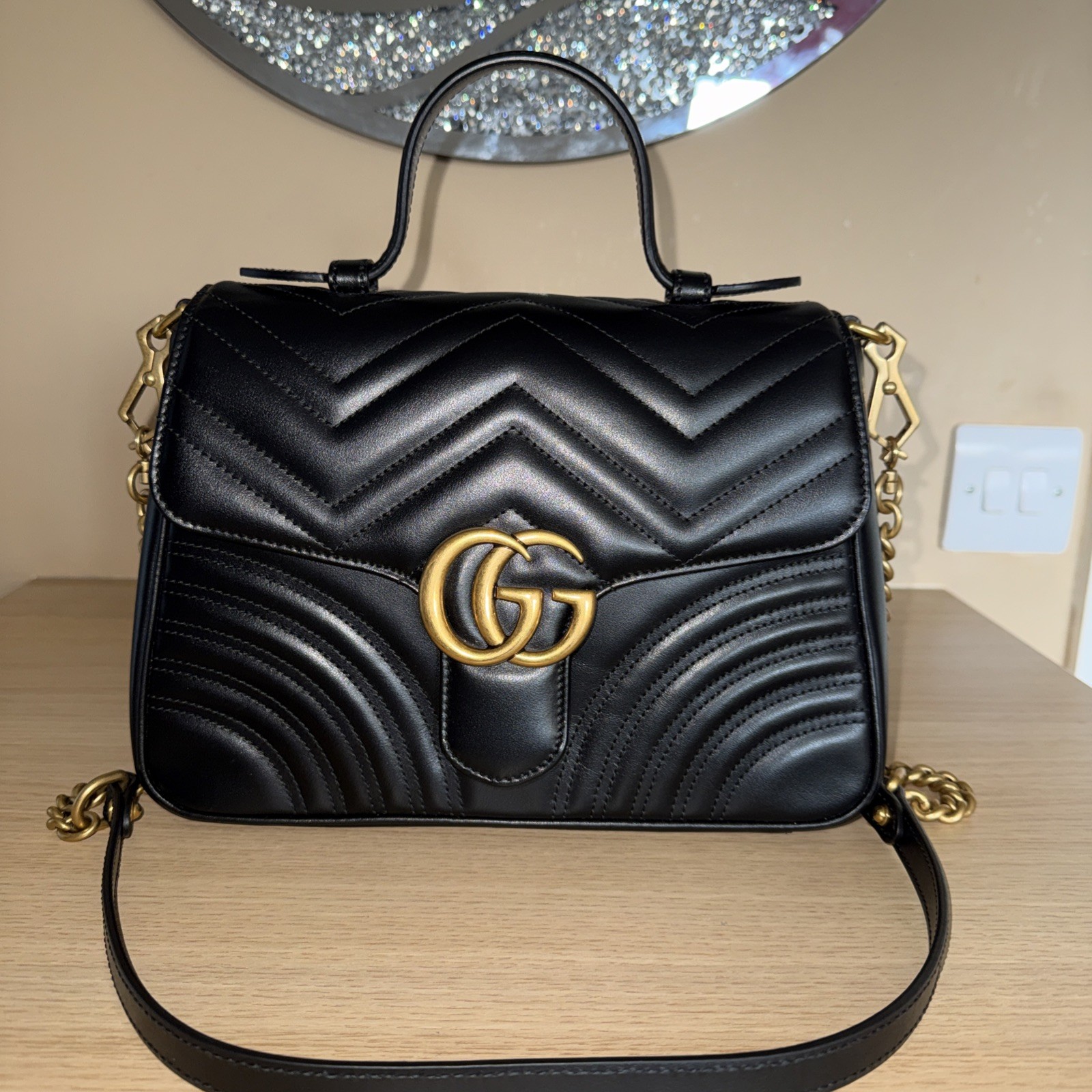 Gucci Marmont Medium Bag Top Handle Black Leather in excellent condition
