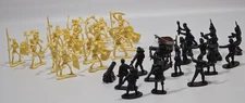 2" SKELETON WARRIOR/PIRATES Toy Soldiers CANNONS ETC Set of 39 Plastic Hunson??