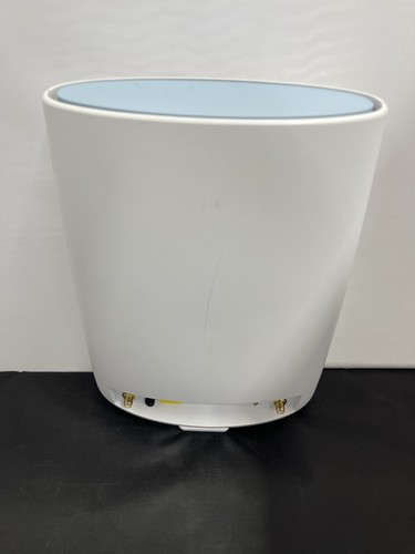 NETGEAR Orbi LBR20 Tri-Band WiFi Router 4G LTE - Picture 9 of 14