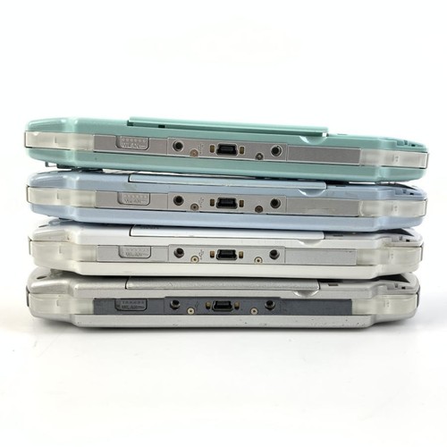 Sony PSP Console PSP-2000 Lot of 4 For Parts Repair Japan 6402 UG - Picture 4 of 10