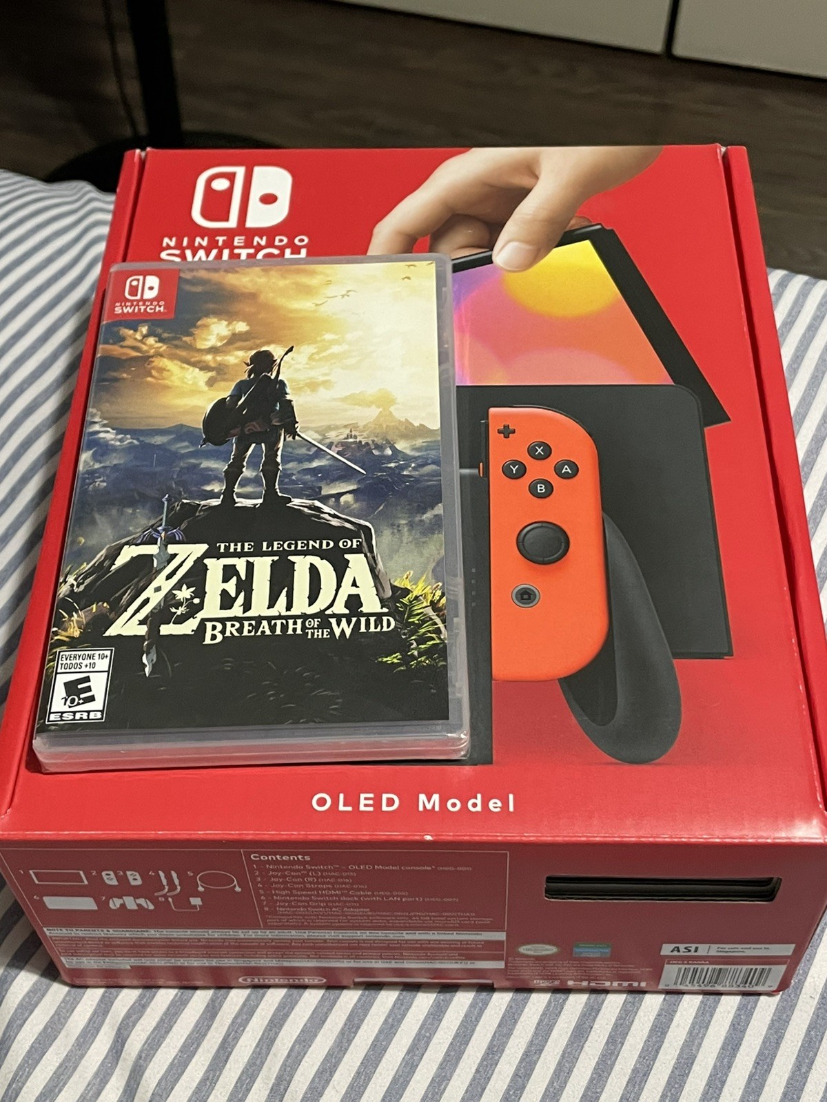 Nintendo Switch OLED 64GB Neon Red & Blue with Breath of the Wild game